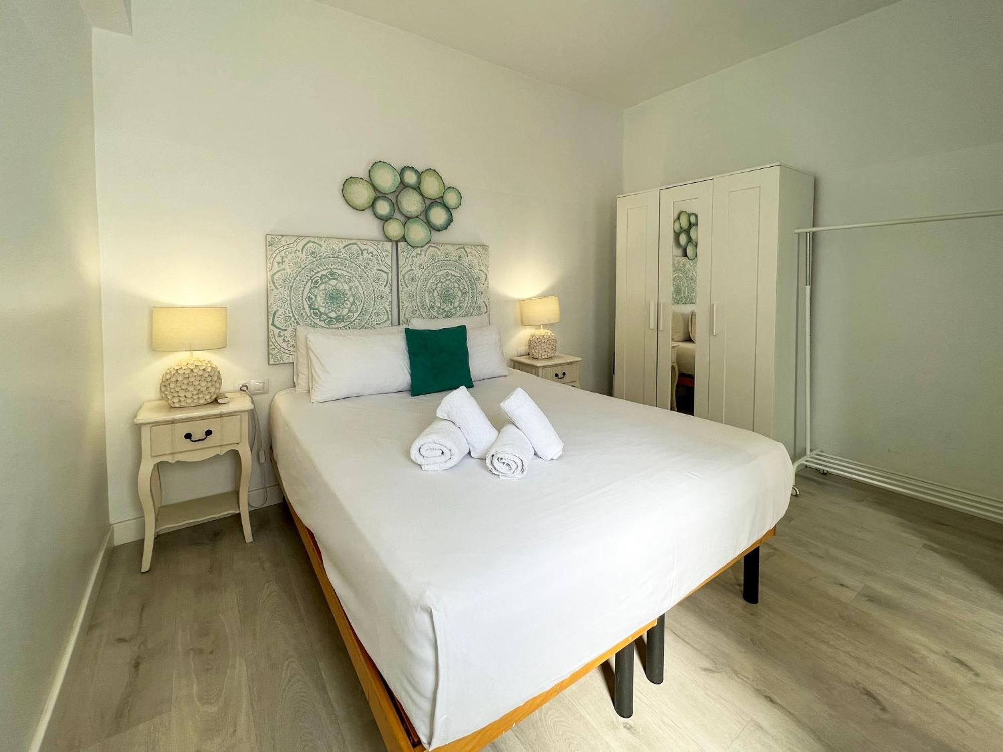 Stay U-Nique Apartments Seneca Barcelona Eksteriør billede